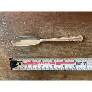 Vintage 1950's May Queen inlaid silver butter knife by Holmes and Edwards
